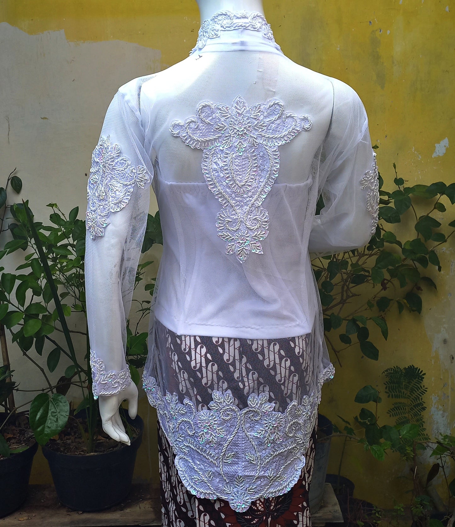 wedding white kebaya, available size S,M, L, XL, 2L