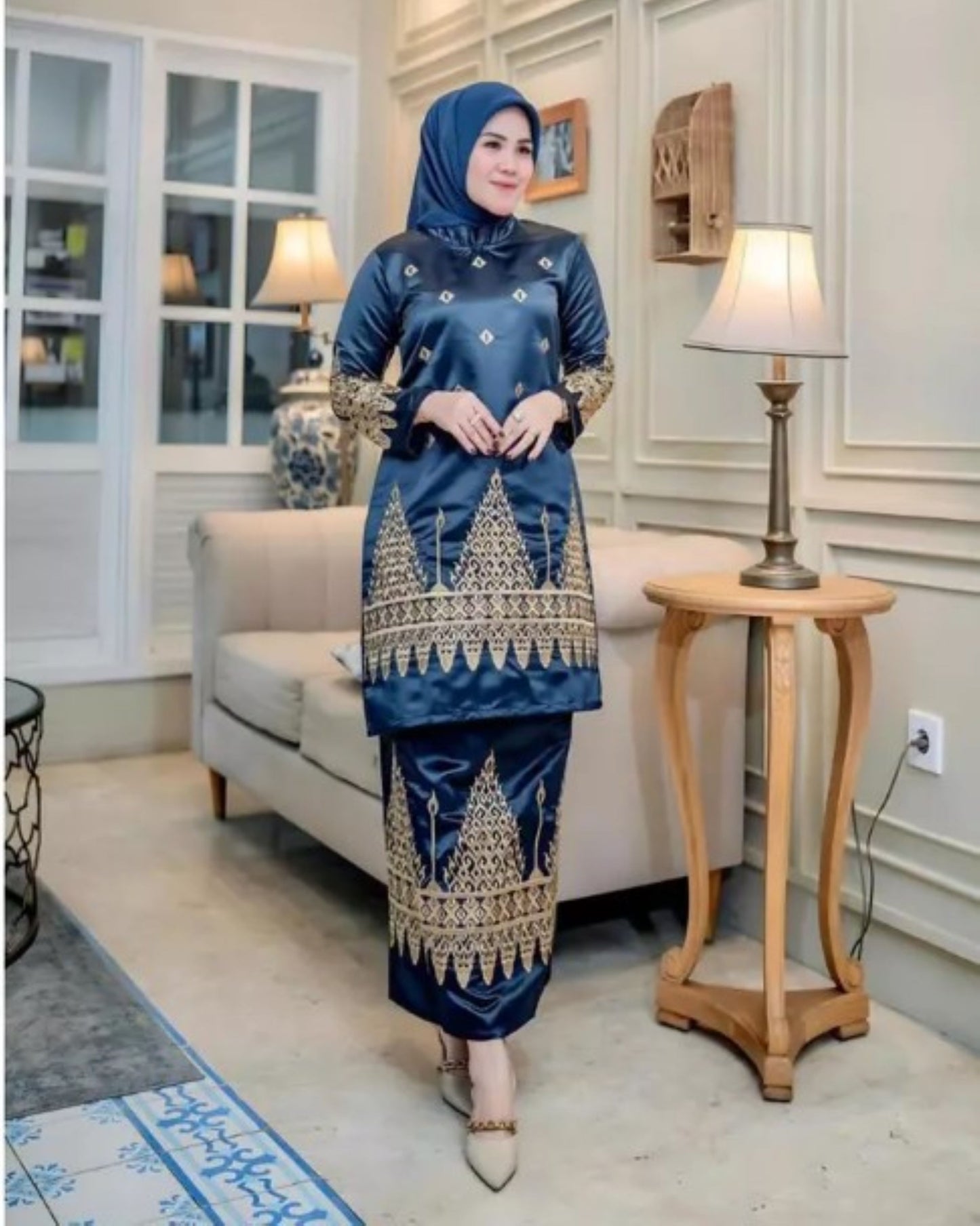 Baju Kurung embroidered in satin, Luxury Tunic Baju Raya Various Color and Size, style Riau