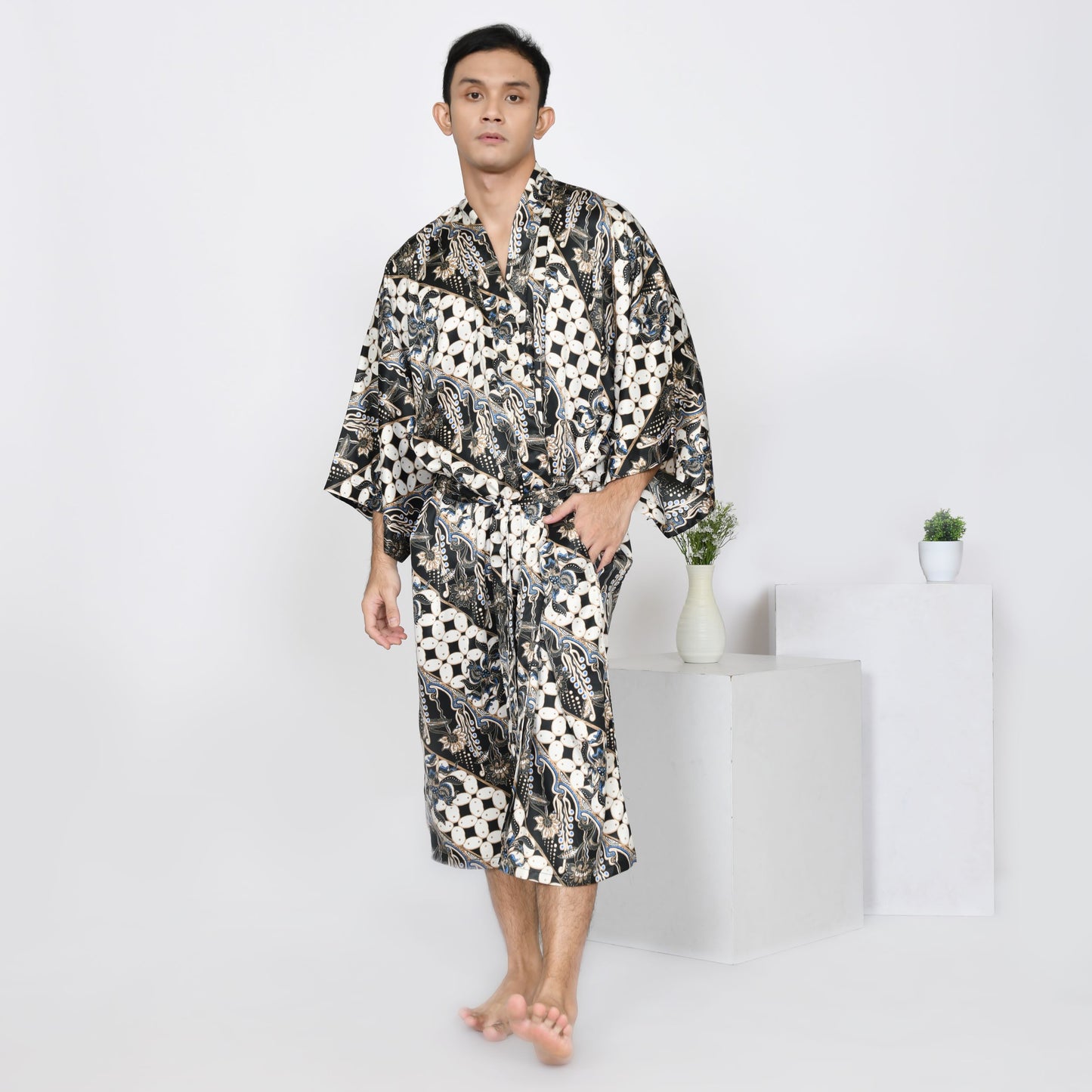 Silk robe Men, Monochrome Silk Kimono Robes From Bali various size